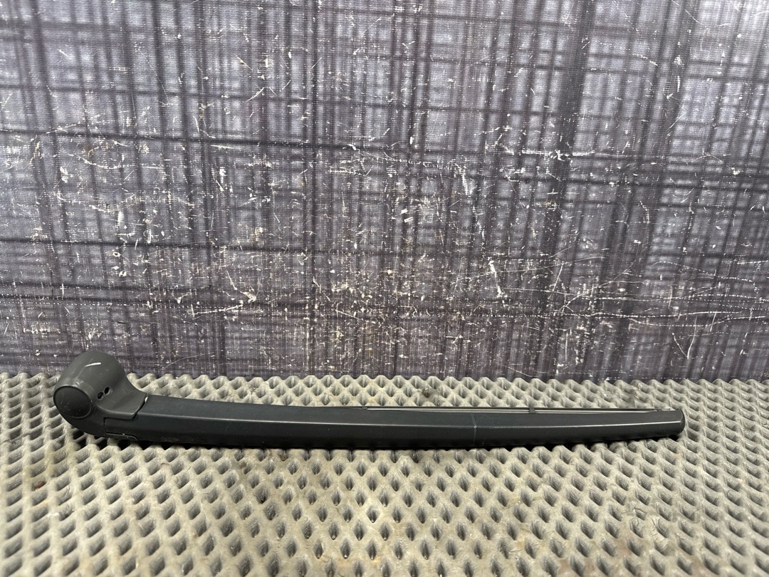 Дворник, 1710 рублей, Красноярск