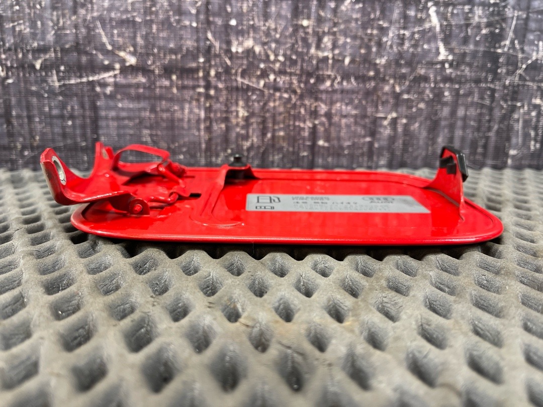 Лючок бензобака, 990 рублей, Красноярск