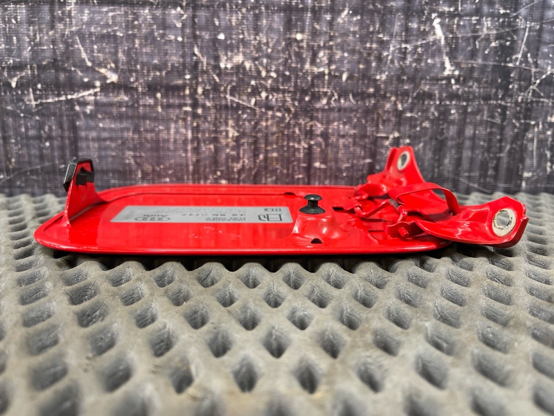 Лючок бензобака, 990 рублей, Красноярск