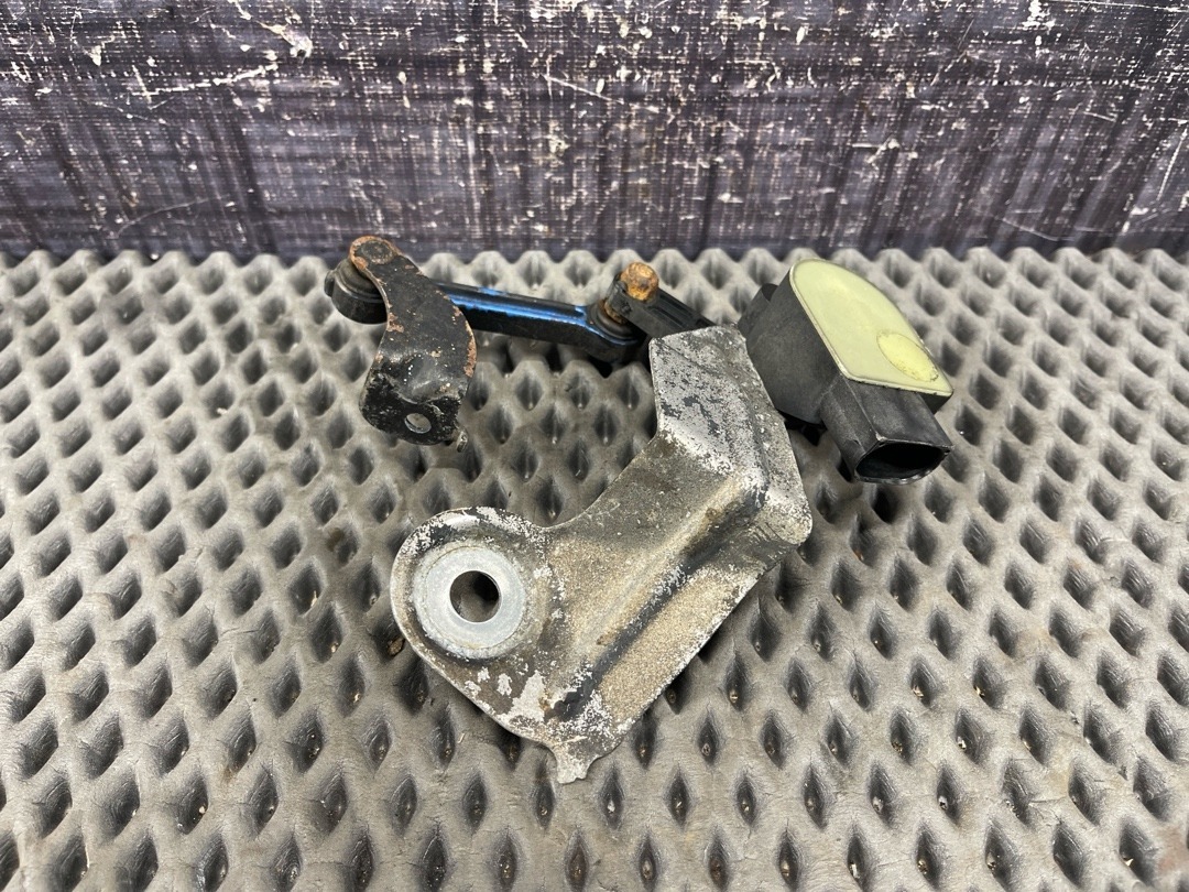 Датчик уровня подвески, 4360 рублей, Красноярск