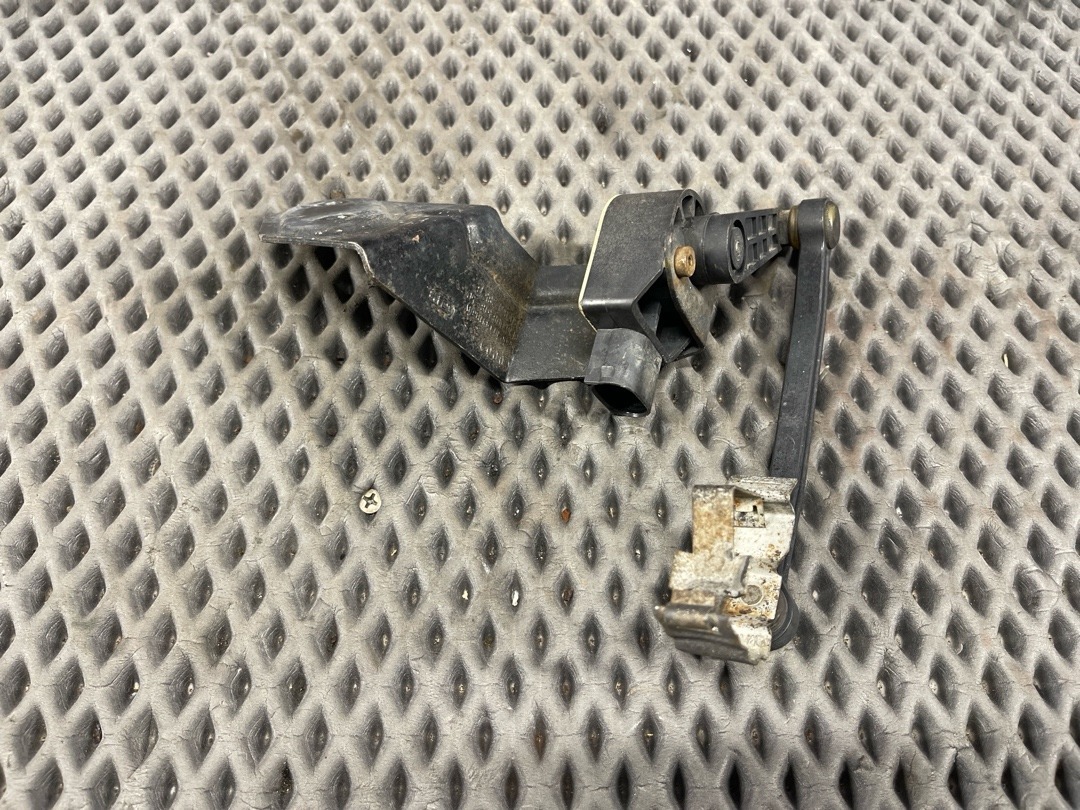 Датчик уровня подвески, 4360 рублей, Красноярск