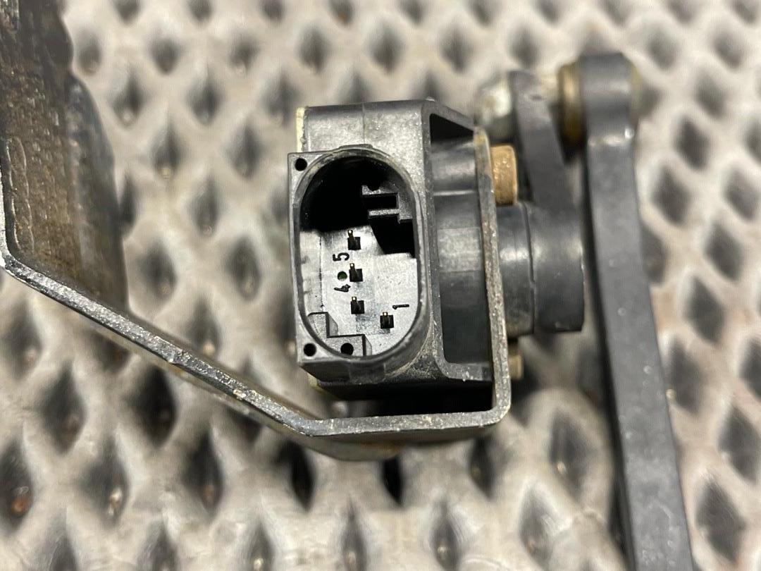 Датчик уровня подвески, 4360 рублей, Красноярск