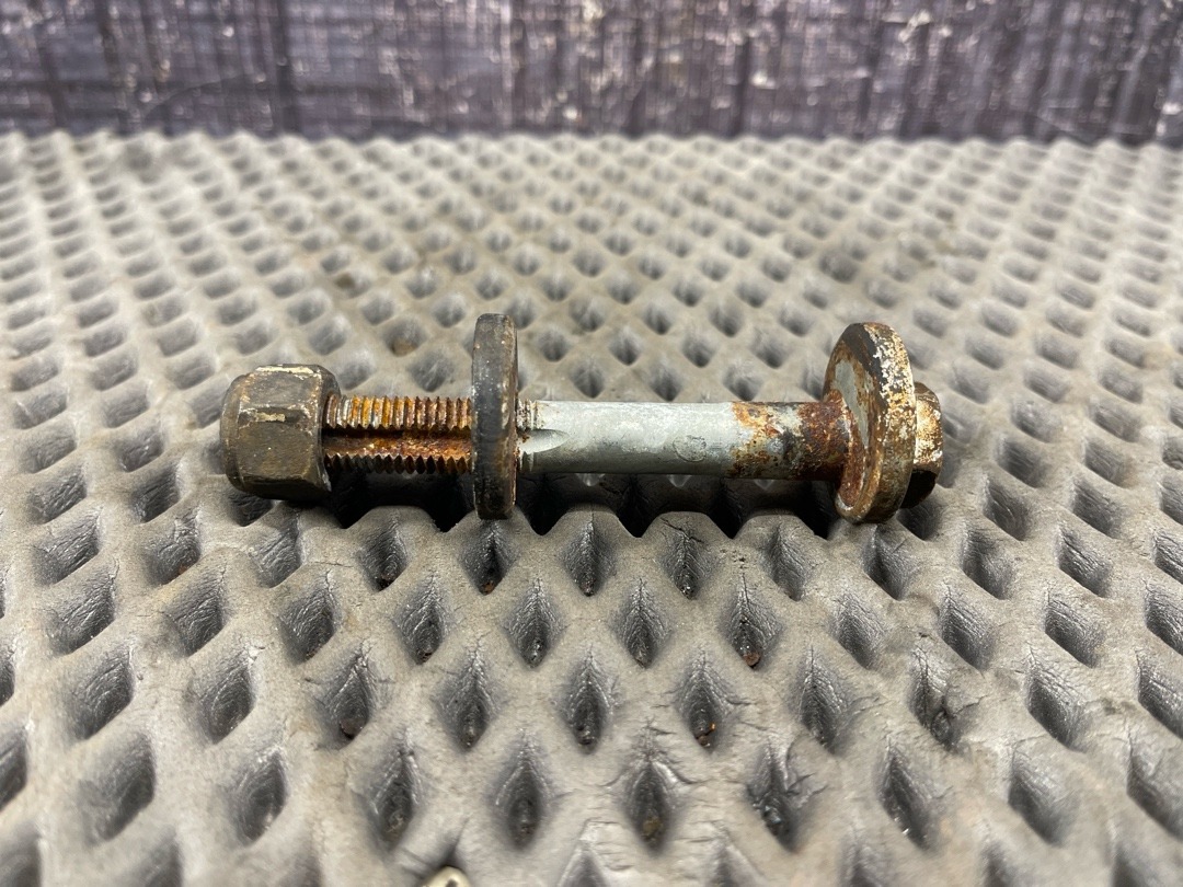 Болт развальный, 710 рублей, Красноярск