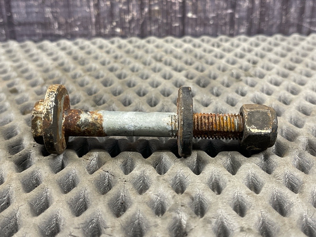 Болт развальный, 710 рублей, Красноярск