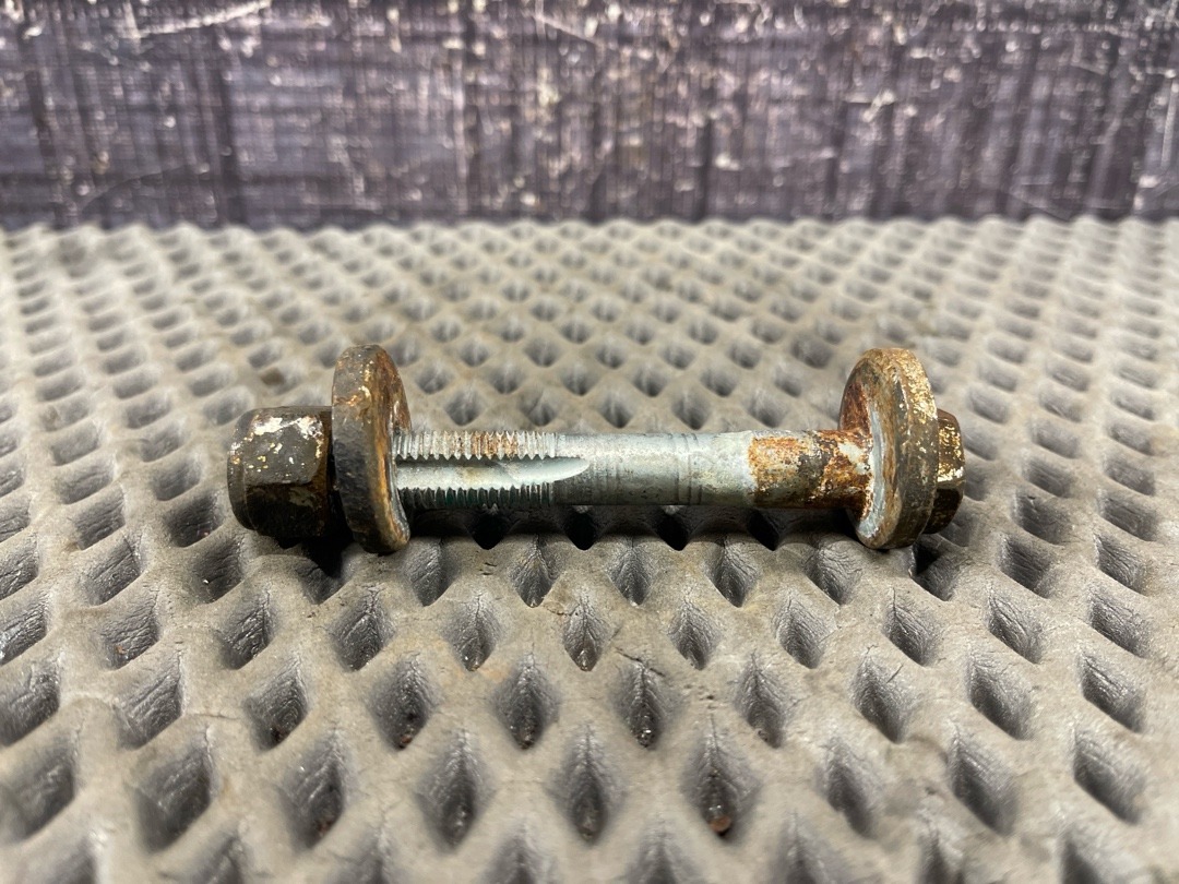 Болт развальный, 710 рублей, Красноярск