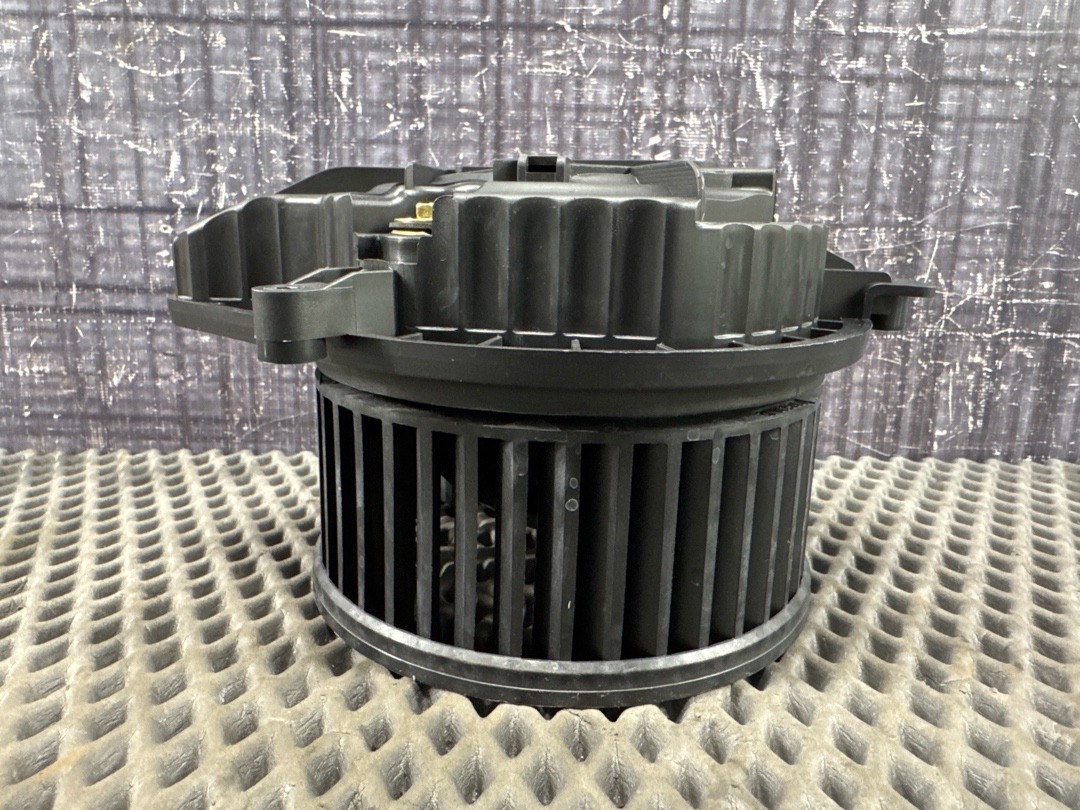 Мотор печки, 2560 рублей, Красноярск