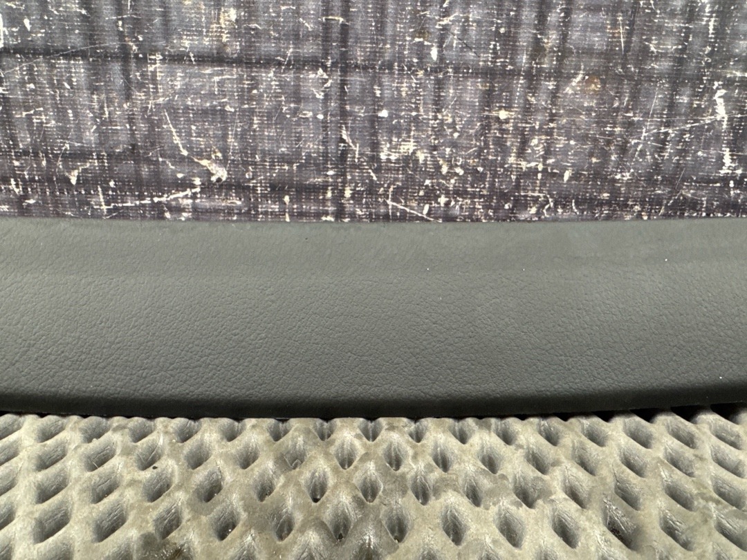 Обшивка крышки багажника, 730 рублей, Красноярск