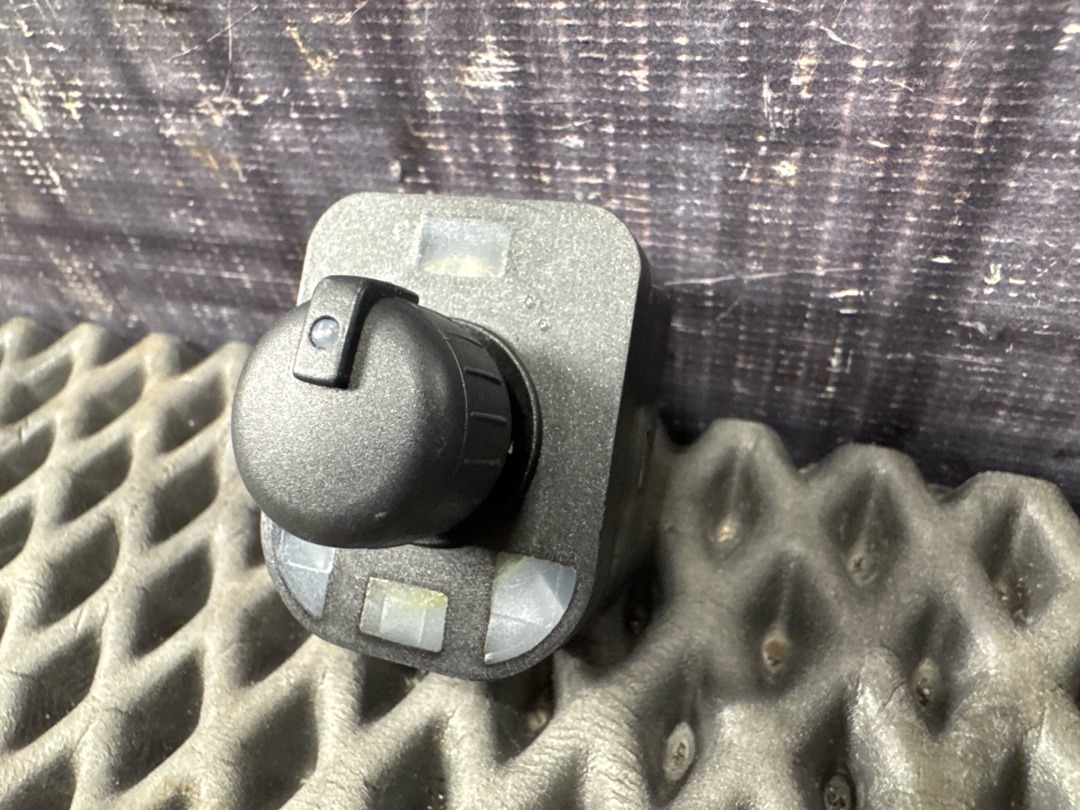 Кнопка регулировки зеркал, 1220 рублей, Красноярск