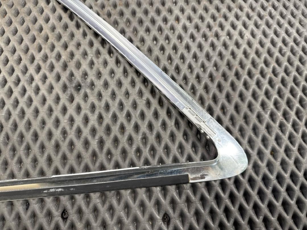 Молдинг стекла, 1030 рублей, Красноярск