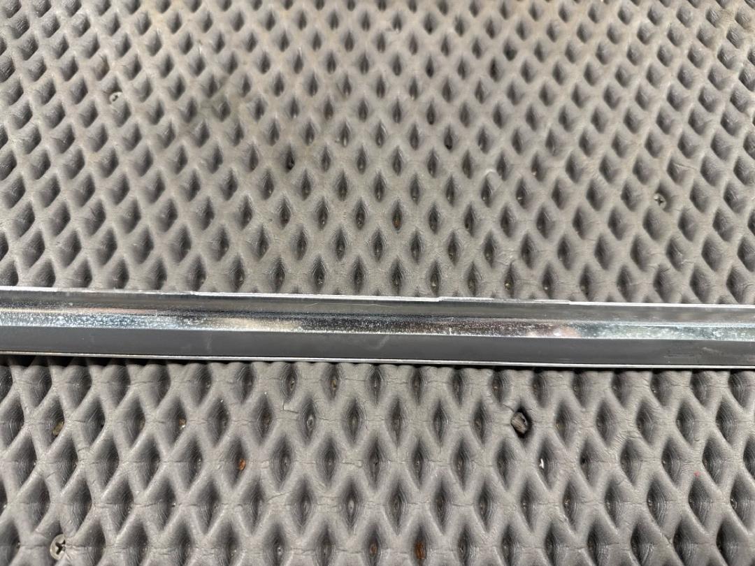 Молдинг стекла, 1030 рублей, Красноярск