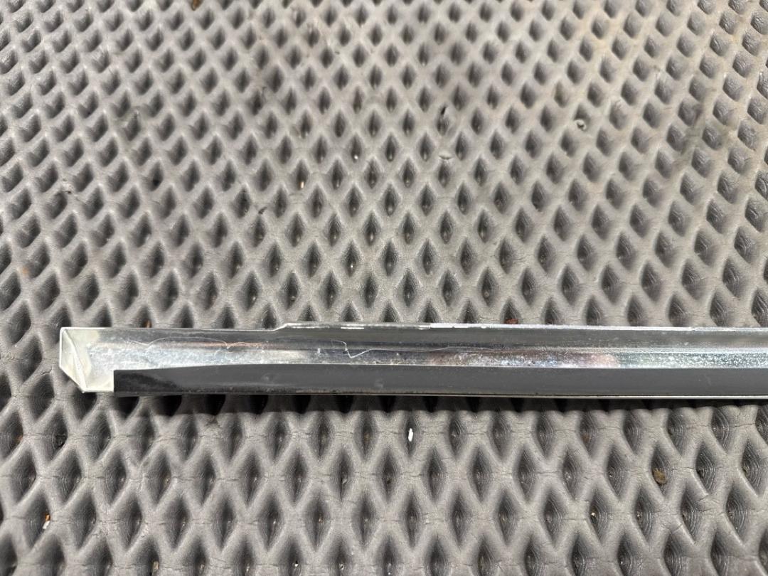 Молдинг стекла, 1030 рублей, Красноярск