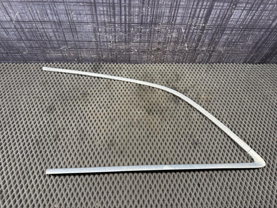 Молдинг стекла, 880 рублей, Красноярск