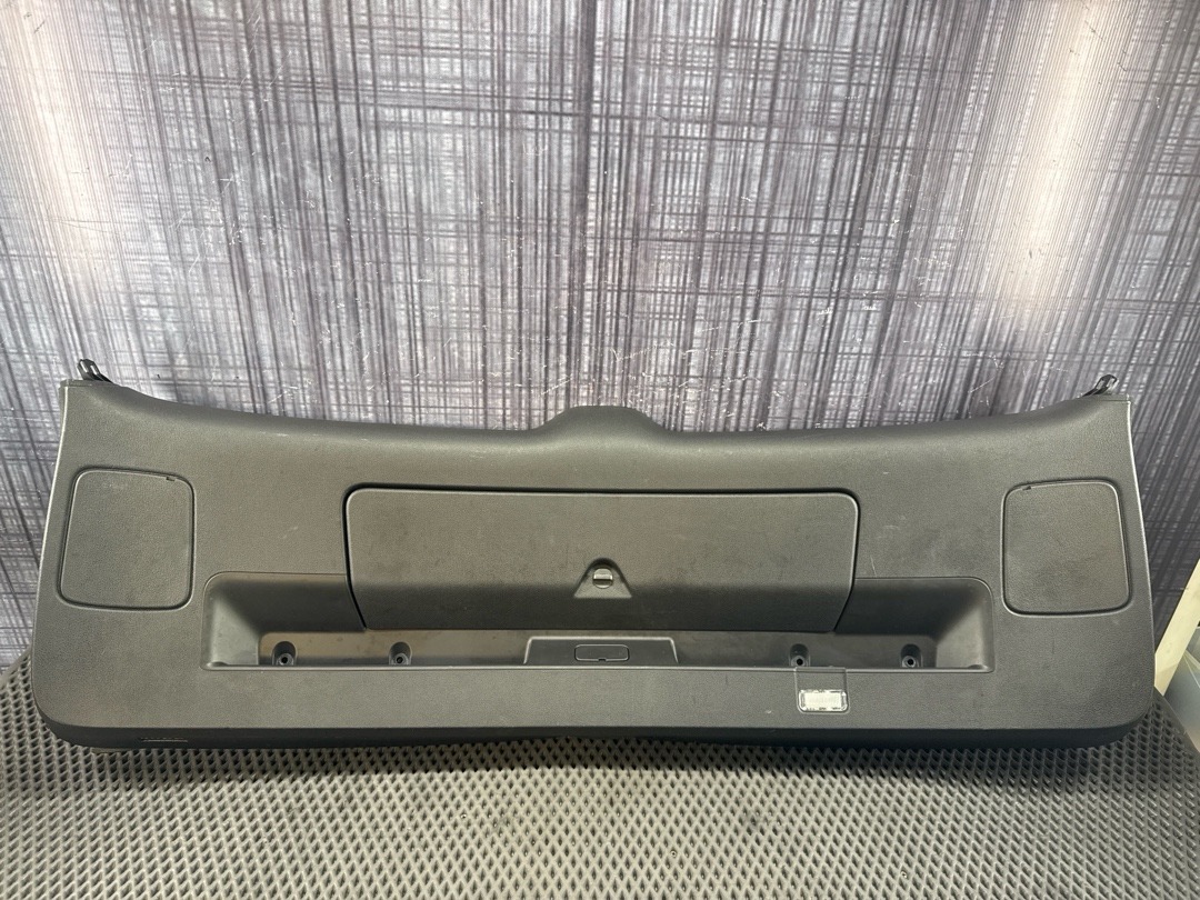 Обшивка крышки багажника, 2330 рублей, Красноярск