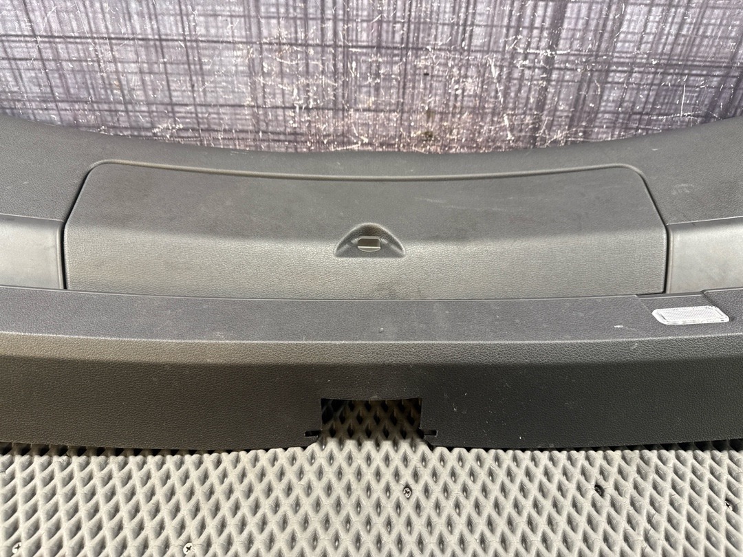 Обшивка крышки багажника, 2330 рублей, Красноярск