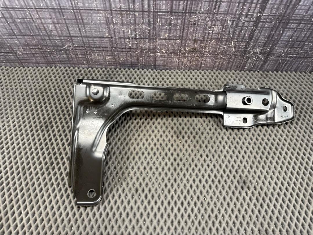 Кронштейн, 630 рублей, Красноярск