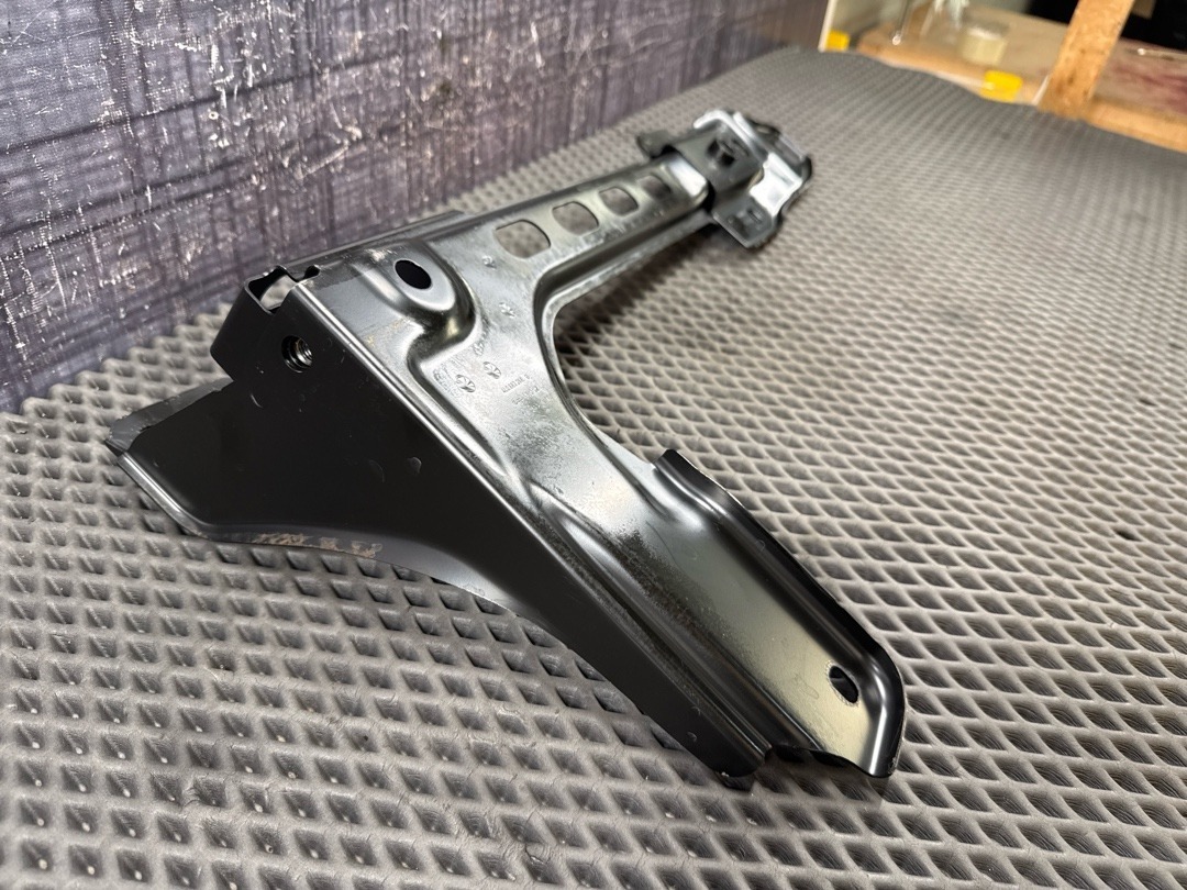 Кронштейн, 630 рублей, Красноярск