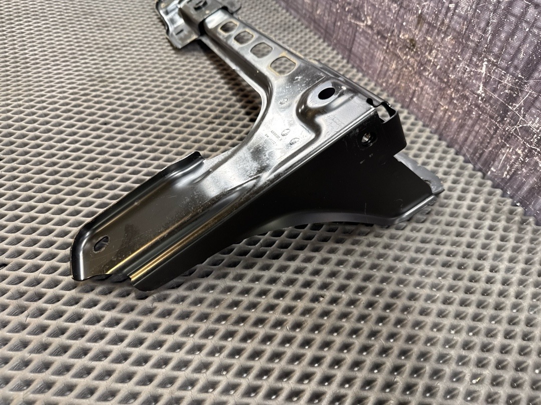 Кронштейн, 630 рублей, Красноярск