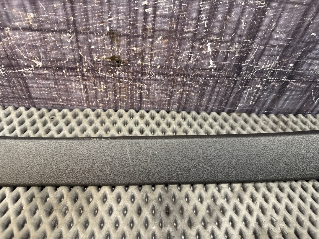 Пластик крышки багажника, 640 рублей, Красноярск