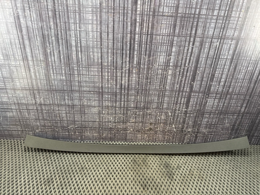 Пластик крышки багажника, 640 рублей, Красноярск