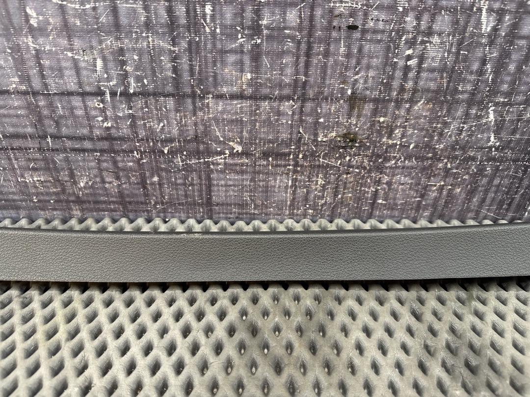 Пластик крышки багажника, 640 рублей, Красноярск