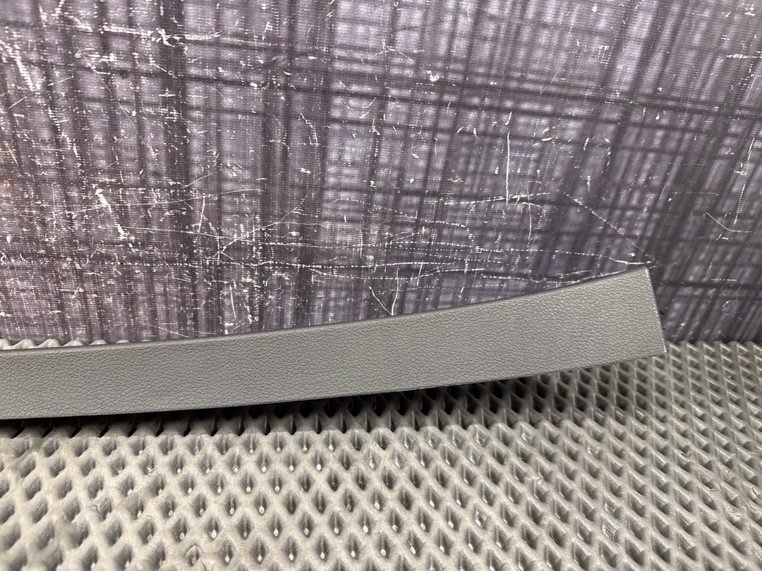 Пластик крышки багажника, 640 рублей, Красноярск