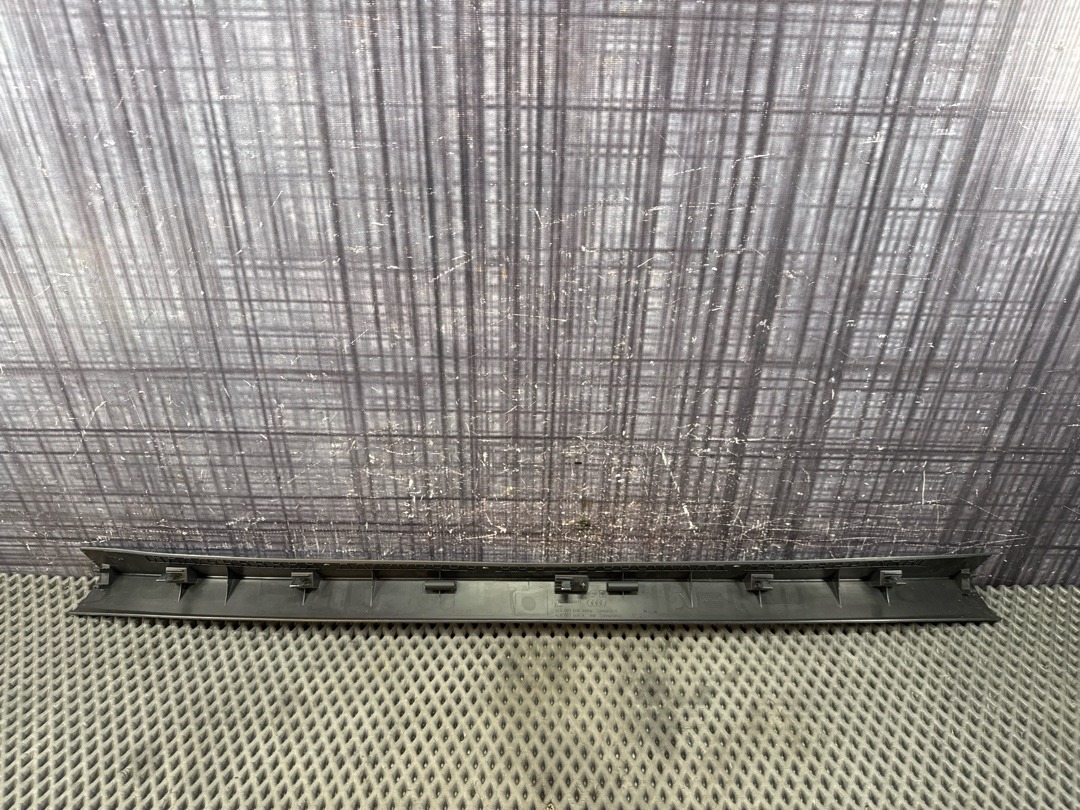 Пластик крышки багажника, 640 рублей, Красноярск