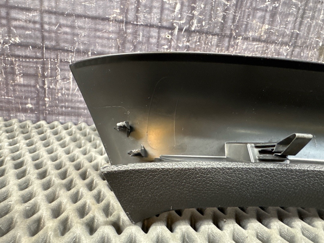 Пластик крышки багажника, 630 рублей, Красноярск