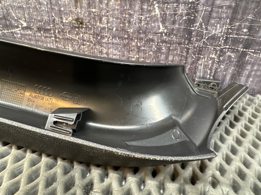 Пластик крышки багажника, 630 рублей, Красноярск