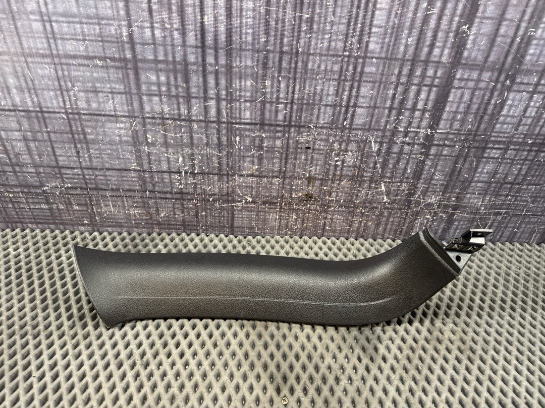 Пластик крышки багажника, 630 рублей, Красноярск