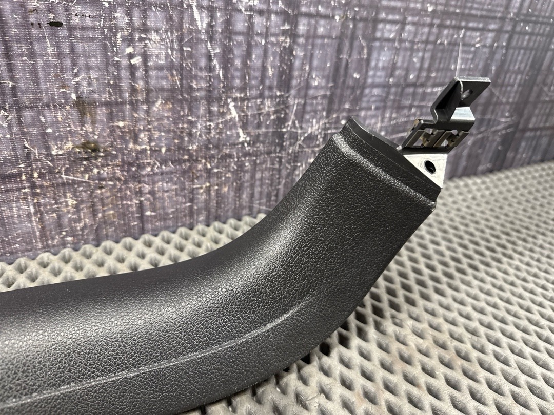 Пластик крышки багажника, 630 рублей, Красноярск