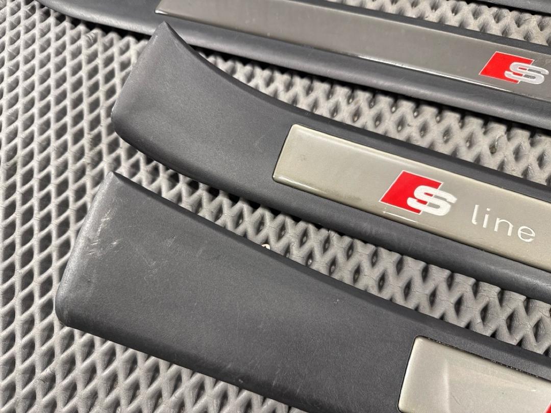 Комплект накладок на порог, 7430 рублей, Красноярск