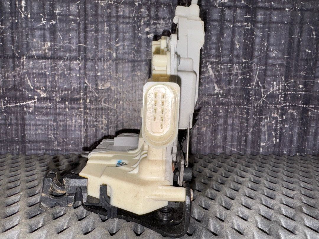 Замок двери, 1820 рублей, Красноярск