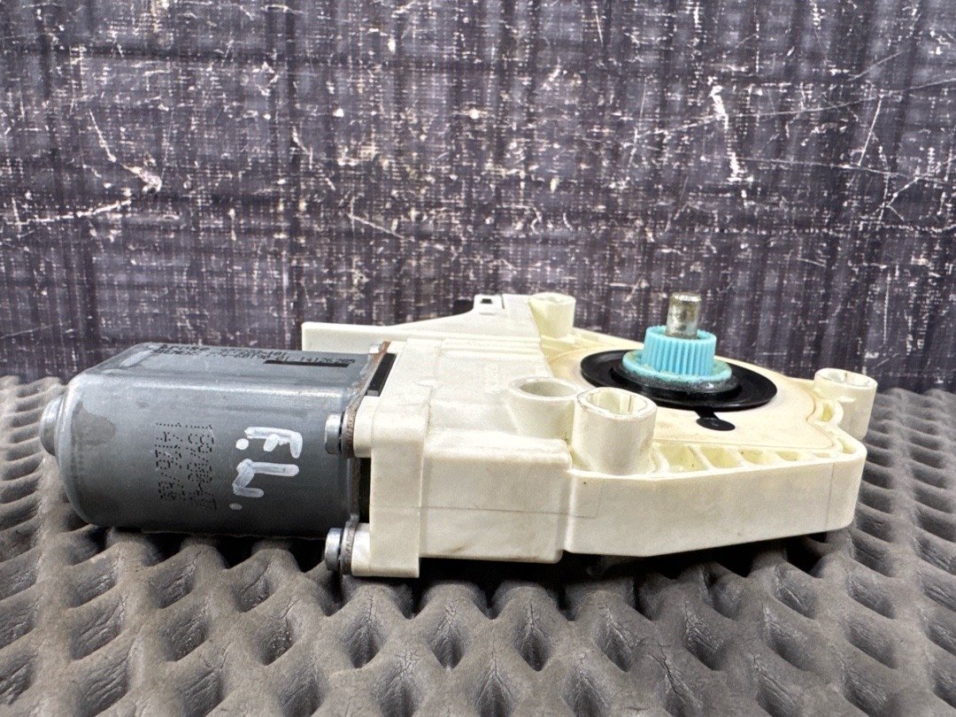 Мотор стеклоподъемника, 1540 рублей, Красноярск