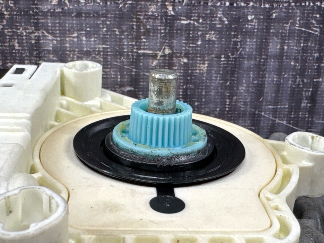 Мотор стеклоподъемника, 1540 рублей, Красноярск