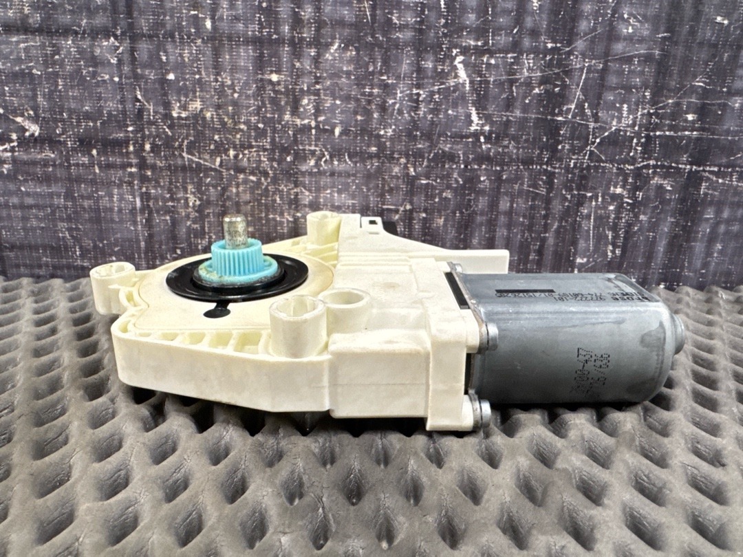 Мотор стеклоподъемника, 1540 рублей, Красноярск