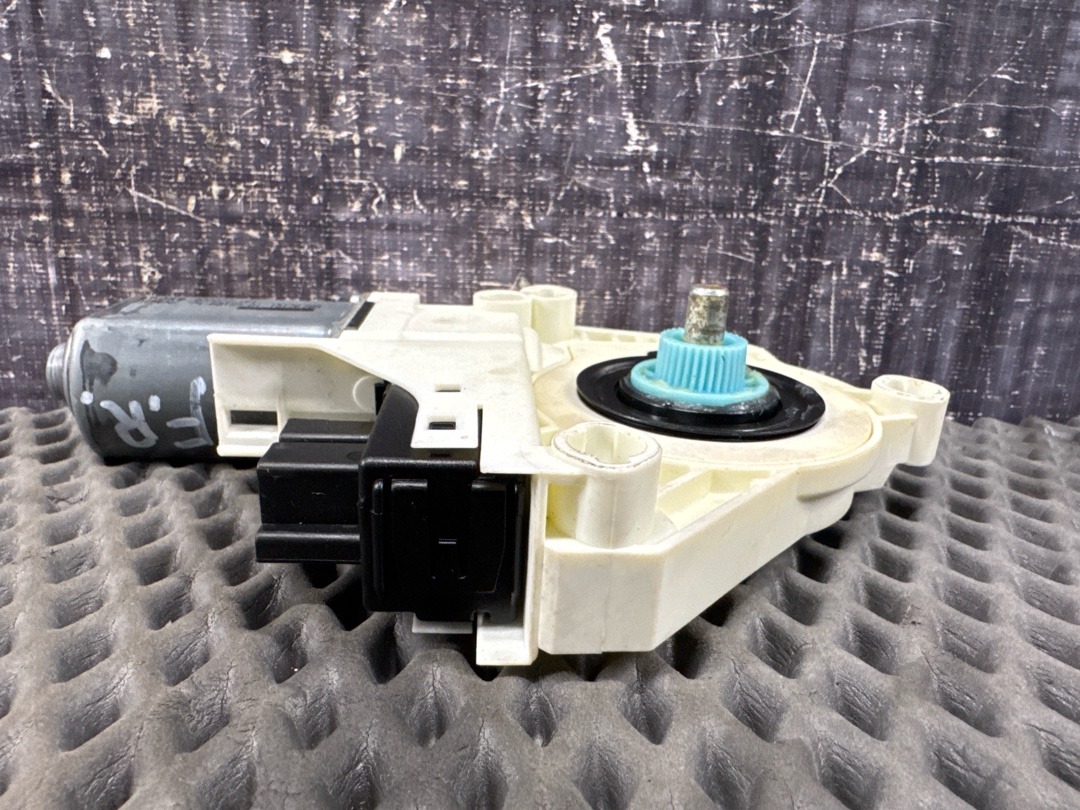 Мотор стеклоподъемника, 1540 рублей, Красноярск