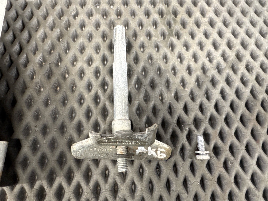 Крепление аккумулятора, 1210 рублей, Красноярск