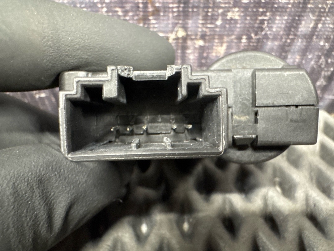 Мотор заслонки печки, 1470 рублей, Красноярск