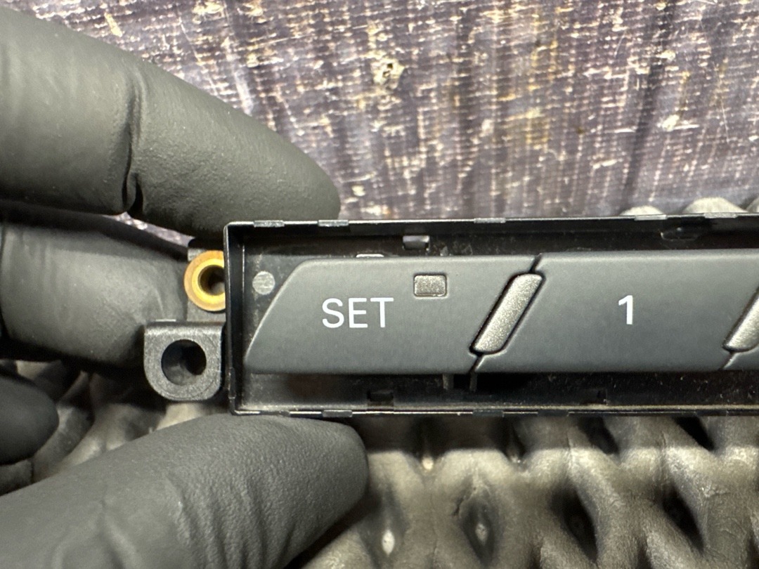 Кнопка памяти сиденья, 1880 рублей, Красноярск