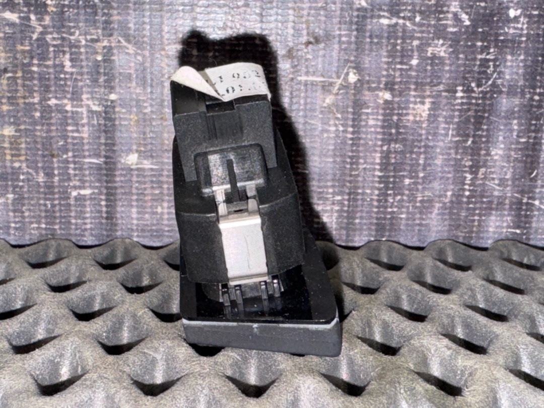 Кнопка центрального замка, 1250 рублей, Красноярск