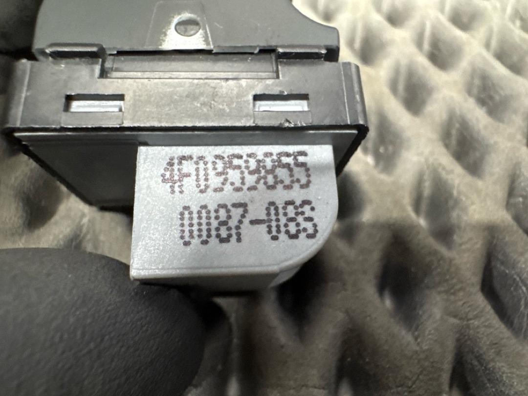 Кнопка стеклоподъемника, 680 рублей, Красноярск