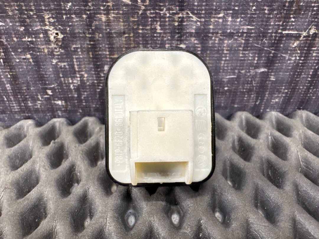 Кнопка регулировки зеркал, 1220 рублей, Красноярск