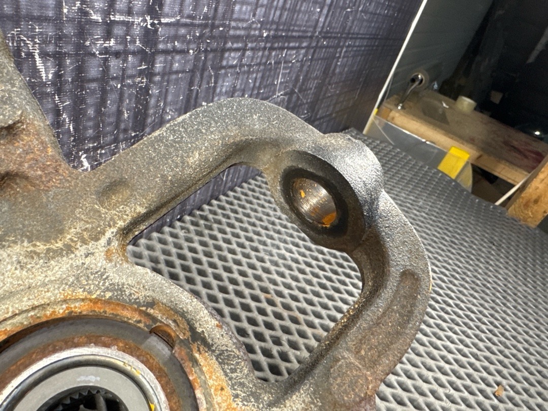 Поворотный кулак, 7630 рублей, Красноярск