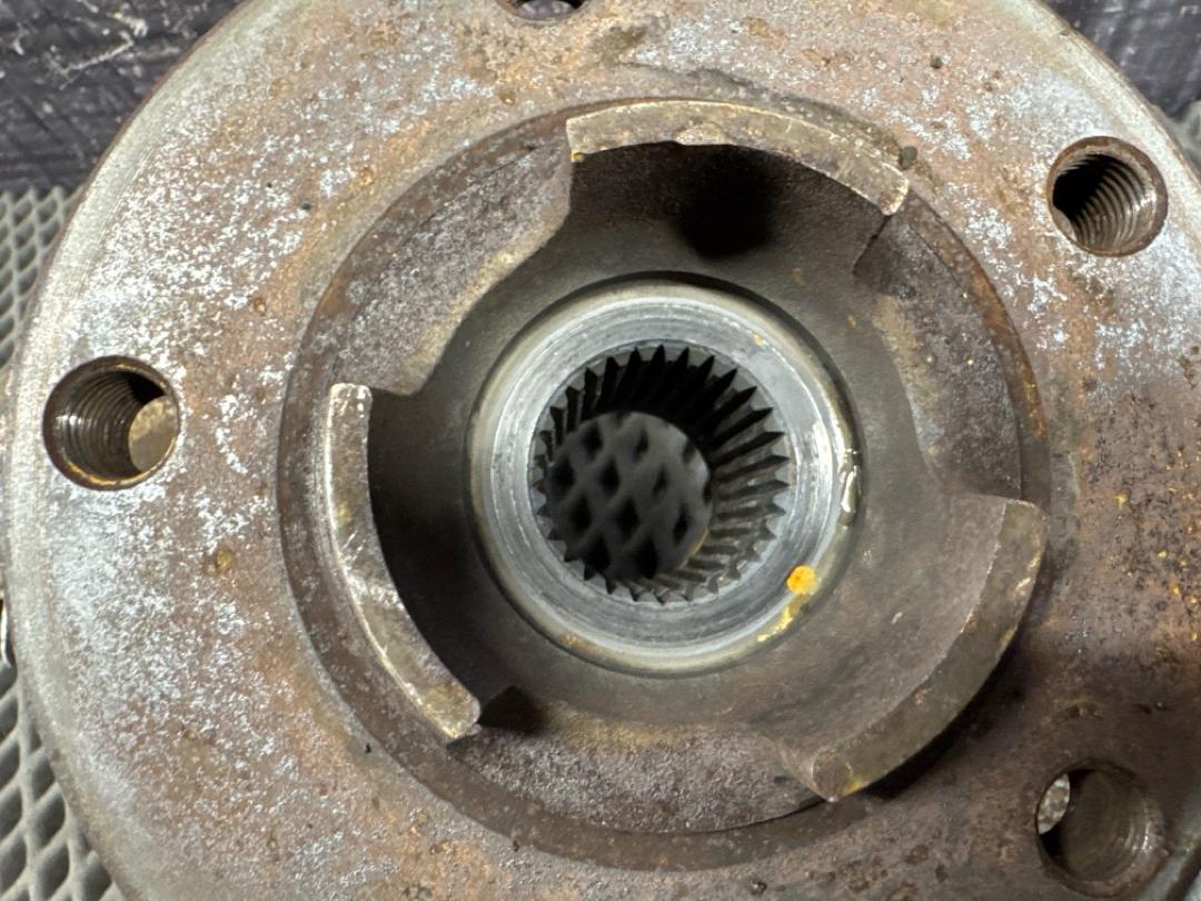 Поворотный кулак, 7630 рублей, Красноярск