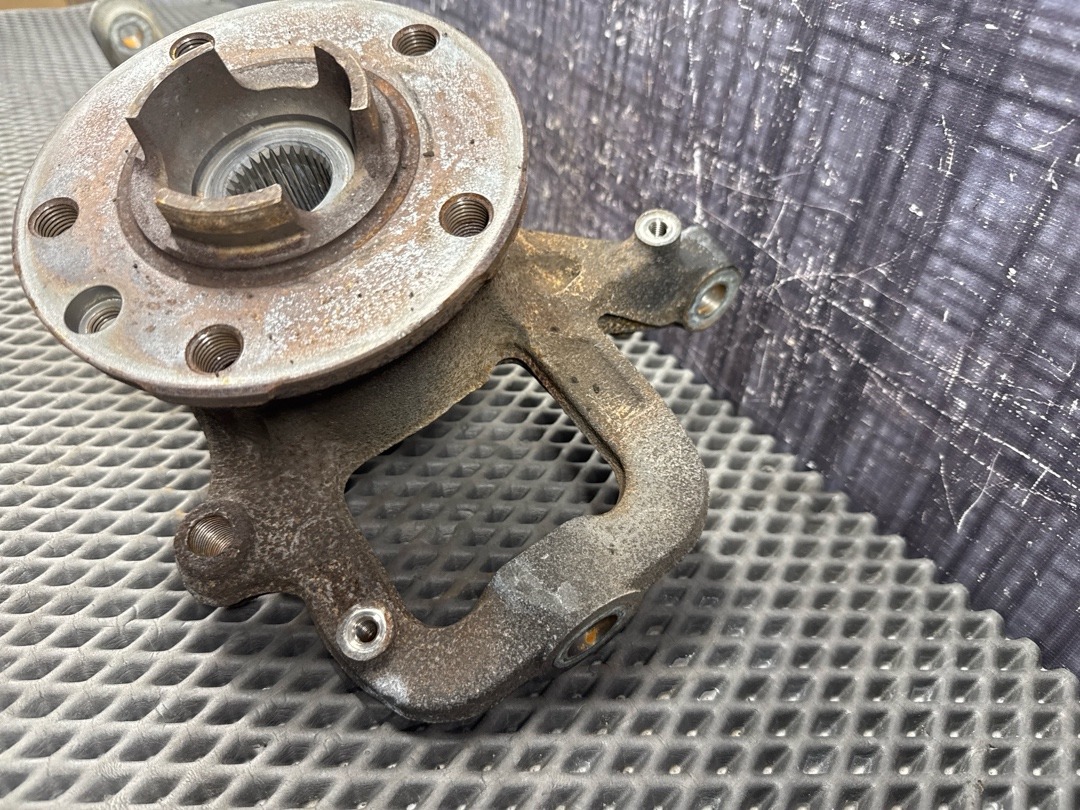 Поворотный кулак, 7630 рублей, Красноярск