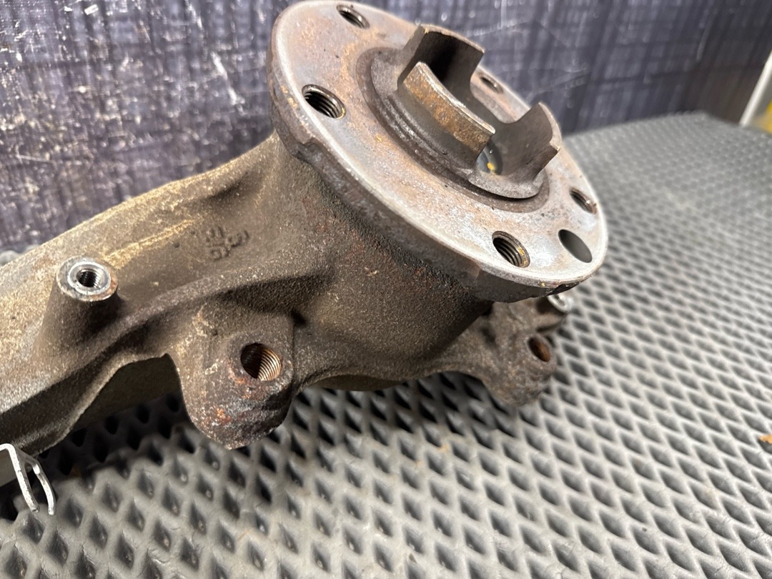 Поворотный кулак, 7630 рублей, Красноярск