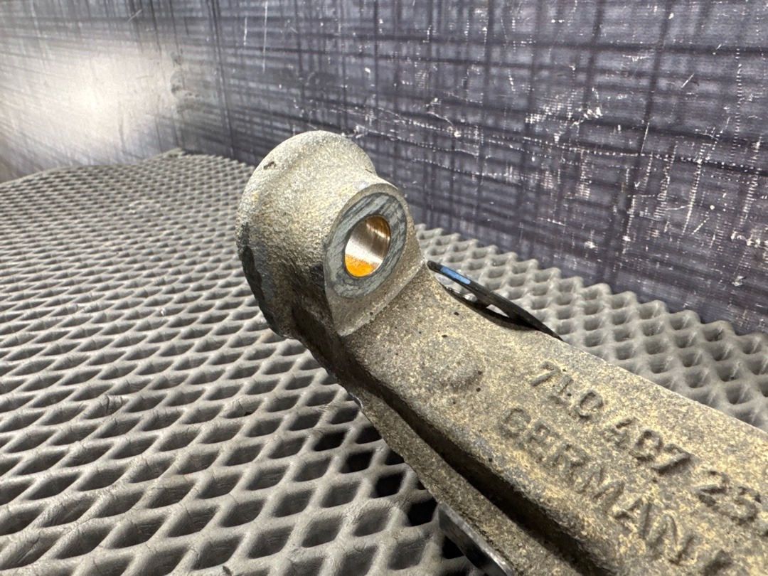 Поворотный кулак, 7630 рублей, Красноярск