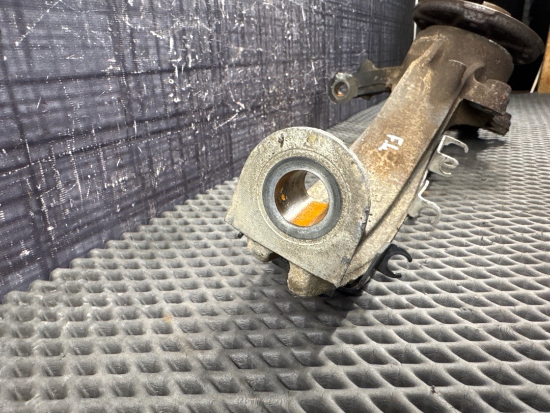 Поворотный кулак, 7630 рублей, Красноярск