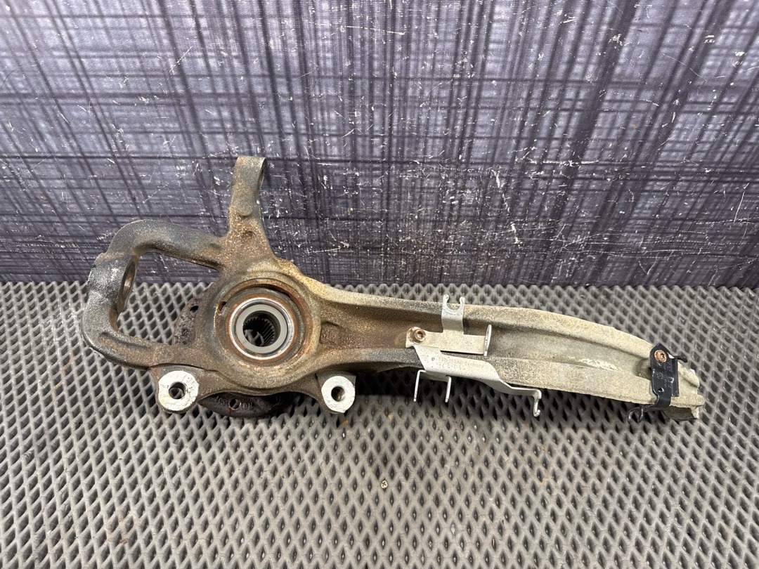 Поворотный кулак, 7630 рублей, Красноярск