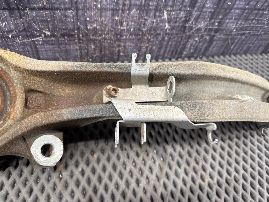 Поворотный кулак, 7630 рублей, Красноярск